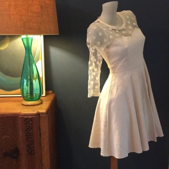 NWT Sweetheart Dot Fit & Flare Dress Cream - Picture 3 of 7